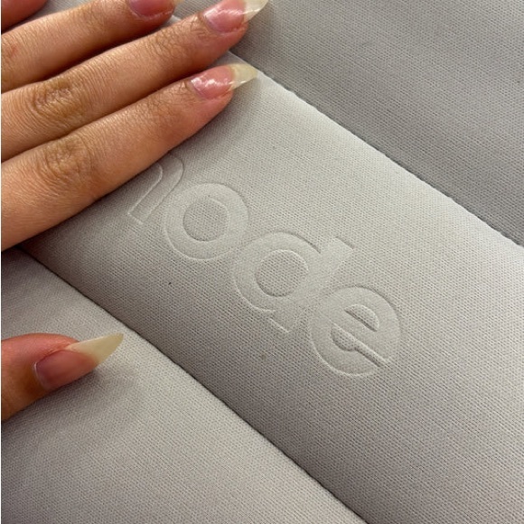 RHODE makeup bag - Picture 2 of 2